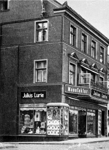 Dom Towarowy z tekstyliami i manufaktura Juliusa Lurie